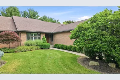 3721 Mercedes Place #10, Canfield, OH 44406 - Photo 2