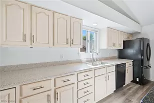 3721 Mercedes Pl, Canfield, OH 44406 - Photo 10