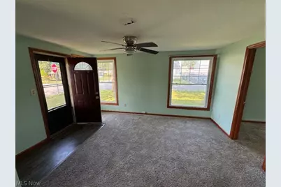 856 Peach Boulevard, Willoughby, OH 44094 - Photo 4