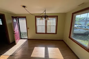 856 Peach Blvd, Willoughby, OH 44094 - Photo 6