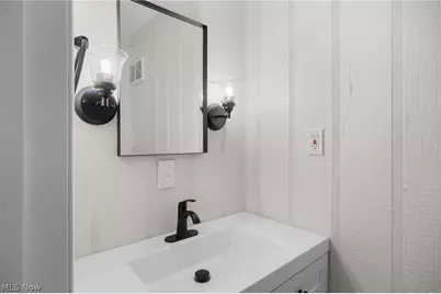 16805 Milburn Avenue, Loveland, OH 44135 - Photo 12