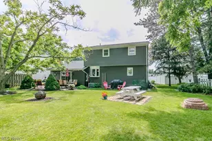 397 Connie Ct, Eastlake, OH 44095 - Photo 8