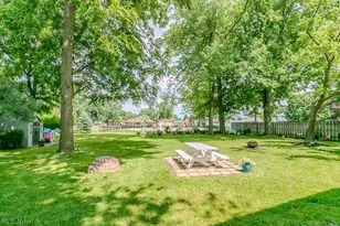 397 Connie Ct, Eastlake, OH 44095 - Photo 6
