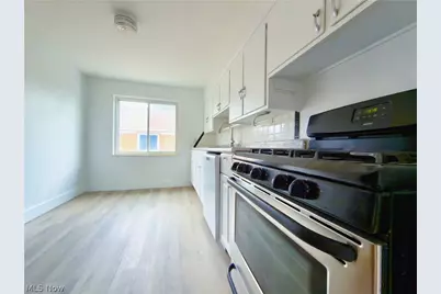 14330 Lakewood Heights Boulevard #UP, Oakwood, OH 44107 - Photo 4