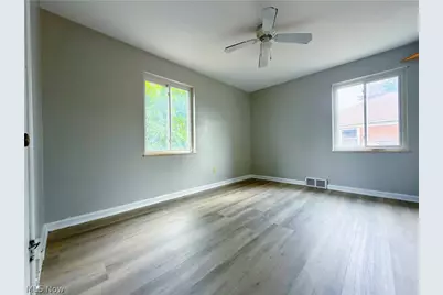 14330 Lakewood Heights Boulevard #UP, Oakwood, OH 44107 - Photo 12