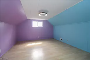 2327 Bel Aire Ln, Youngstown, OH 44514 - Photo 16