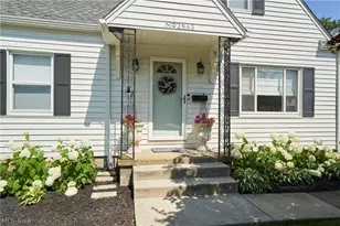2863 11th St, Cuyahoga Falls, OH 44221 - Photo 2