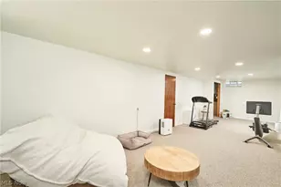 2863 11th St, Cuyahoga Falls, OH 44221 - Photo 14
