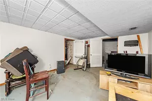2253 Hivue Dr, Green, OH 44312 - Photo 22