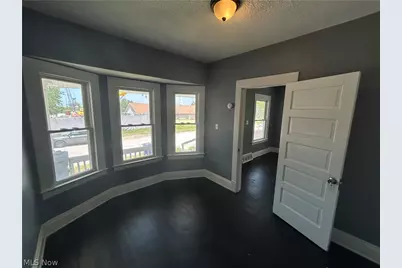 8910 Harris Avenue, Loveland, OH 44104 - Photo 10
