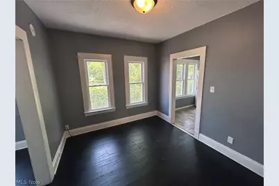 8910 Harris Avenue, Loveland, OH 44104 - Photo 12