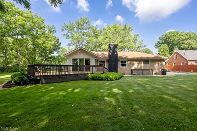 3400 NE Beverly Avenue, Canton, OH 44714 - Photo 2