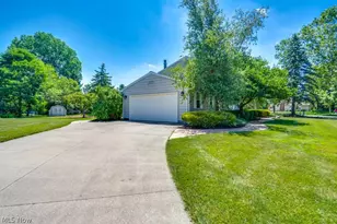 29 Chelmsford Dr, Aurora, OH 44202 - Photo 38