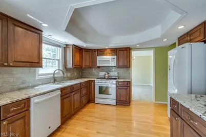 29 Chelmsford Drive, Aurora, OH 44202 - Photo 8