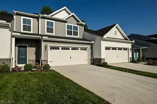 3528 Bushwillow Dr, Green, OH 44685 - Photo 2