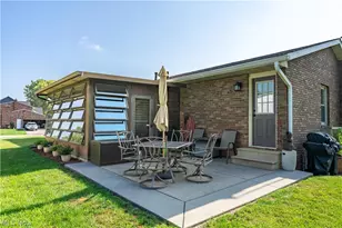 9412 Rohrland St NW, Massillon, OH 44647 - Photo 6