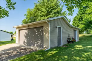 9412 Rohrland St NW, Massillon, OH 44647 - Photo 8