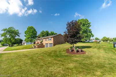 9412 Rohrland Street NW, Massillon, OH 44647 - Photo 4