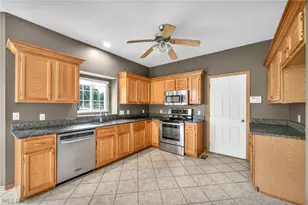 4874 Gateway Dr, Medina, OH 44256 - Photo 12