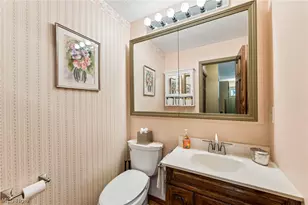310 Bayshore Dr, Eastlake, OH 44095 - Photo 18