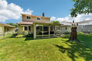 310 Bayshore Dr, Eastlake, OH 44095 - Photo 46