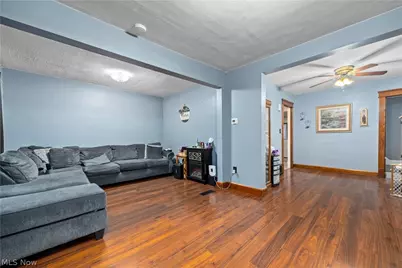 1639 E 34th Street, Lorain, OH 44055 - Photo 6