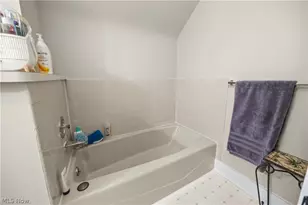 1639 E 34th St, Lorain, OH 44055 - Photo 24