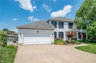 478 Amberwood Dr, Akron, OH 44312 - Photo 4