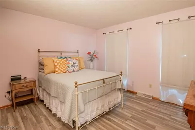478 Amberwood Drive, Akron, OH 44312 - Photo 28