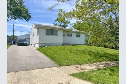 735 Maurine Drive, Columbus, OH 43228 - Photo 1