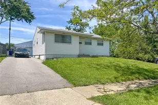 735 Maurine Dr, Columbus, OH 43228 - Photo 1