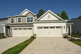 3524 Bushwillow Dr, Green, OH 44685 - Photo 2