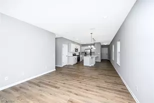 3532 Bushwillow Dr, Green, OH 44685 - Photo 12