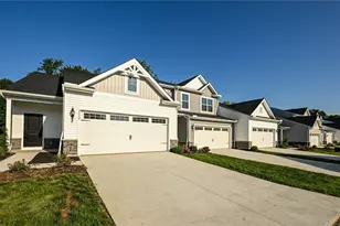 3532 Bushwillow Dr, Green, OH 44685 - Photo 2