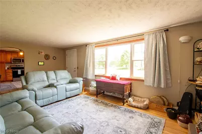 10381 Portage Street NW, Canal Fulton, OH 44614 - Photo 4