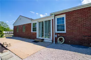10381 Portage St NW, Canal Fulton, OH 44614 - Photo 16