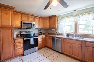 10381 Portage St NW, Canal Fulton, OH 44614 - Photo 6