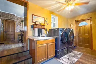 418 E Tuscarawas Ave, Gnadenhutten, OH 44629 - Photo 18