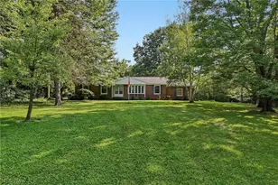 17590 Vermont St, Grafton, OH 44044 - Photo 2