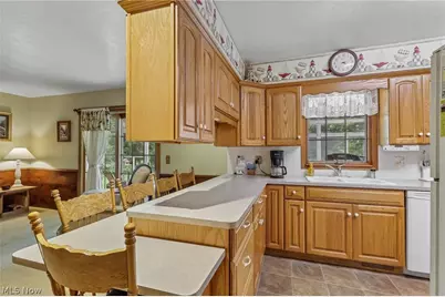 17590 Vermont Street, Grafton, OH 44044 - Photo 12