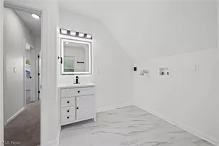 12028 Wade Park Ave, Loveland, OH 44106 - Photo 18
