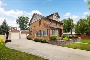 3530 Rocky River Dr, Loveland, OH 44111 - Photo 2