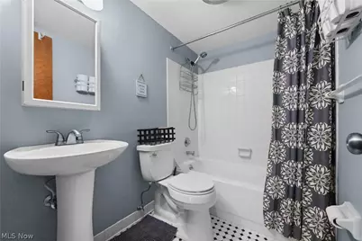 6330 Greenwood #103, Sagamore Hills, OH 44067 - Photo 22