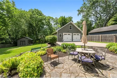 220 N Hambden Street, Chardon, OH 44024 - Photo 4