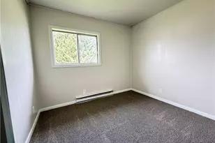 591 Chestnut St, Newcomerstown, OH 43832 - Photo 22
