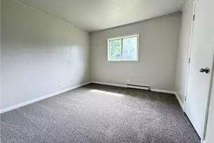 591 Chestnut St, Newcomerstown, OH 43832 - Photo 18