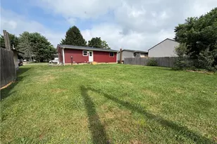 591 Chestnut St, Newcomerstown, OH 43832 - Photo 4