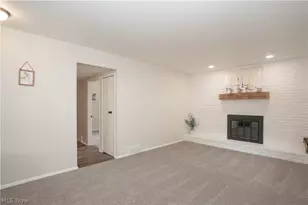 36473 Lakeshore Blvd, Eastlake, OH 44095 - Photo 24