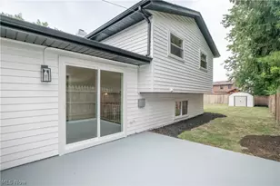 36473 Lakeshore Blvd, Eastlake, OH 44095 - Photo 34