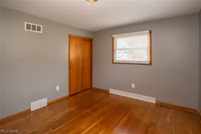 158 Miles Avenue NW, Canton, OH 44708 - Photo 12